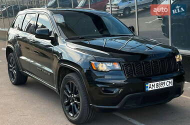 Позашляховик / Кросовер Jeep Grand Cherokee 2017 в  Позашляховик / Кросовер Jeep Grand Cherokee 2017 в