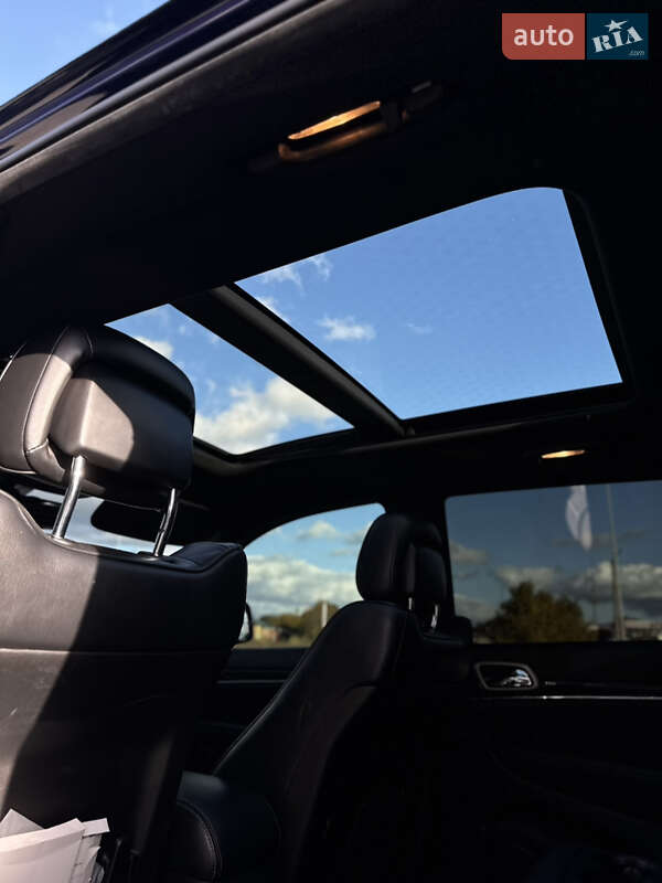 Внедорожник / Кроссовер Jeep Grand Cherokee 2014 в Гайсине