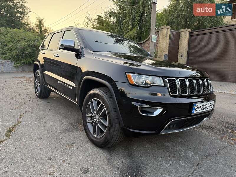 Внедорожник / Кроссовер Jeep Grand Cherokee 2017 в Киеве