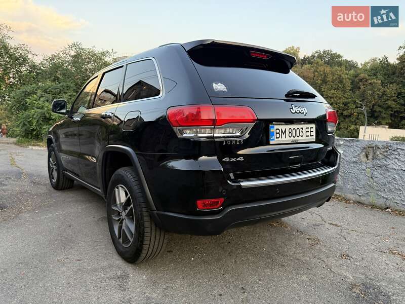 Внедорожник / Кроссовер Jeep Grand Cherokee 2017 в Киеве