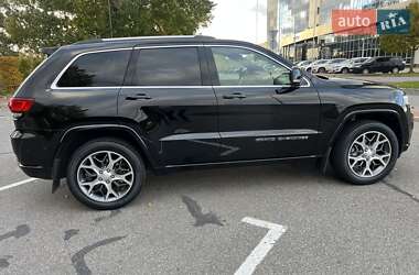 Внедорожник / Кроссовер Jeep Grand Cherokee 2021 в 