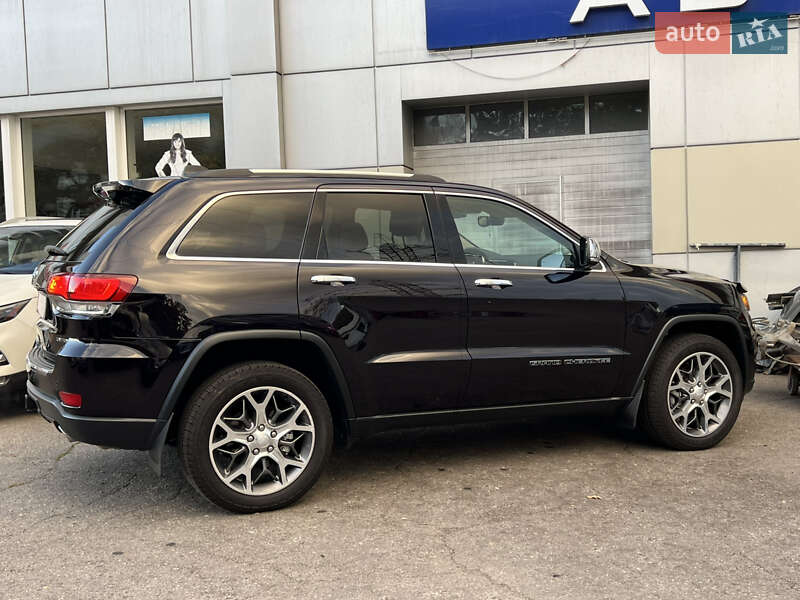 Внедорожник / Кроссовер Jeep Grand Cherokee 2021 в Одессе
