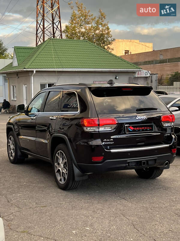 Внедорожник / Кроссовер Jeep Grand Cherokee 2021 в Одессе