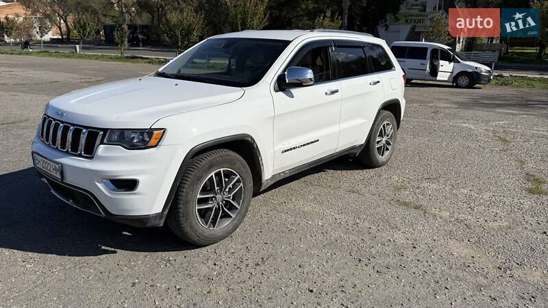 Внедорожник / Кроссовер Jeep Grand Cherokee 2018 в Белгороде-Днестровском