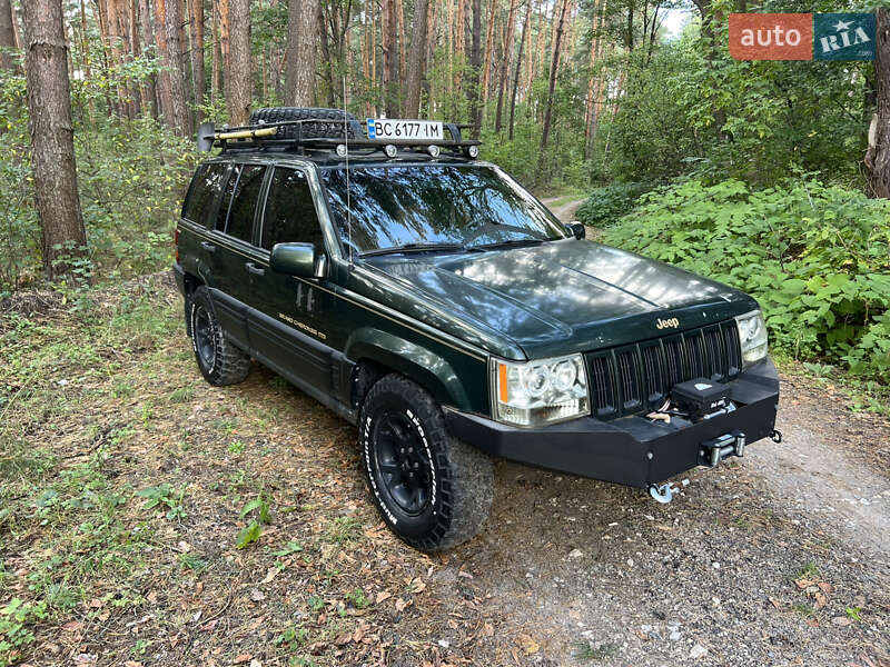 Внедорожник / Кроссовер Jeep Grand Cherokee 1996 в Кременце