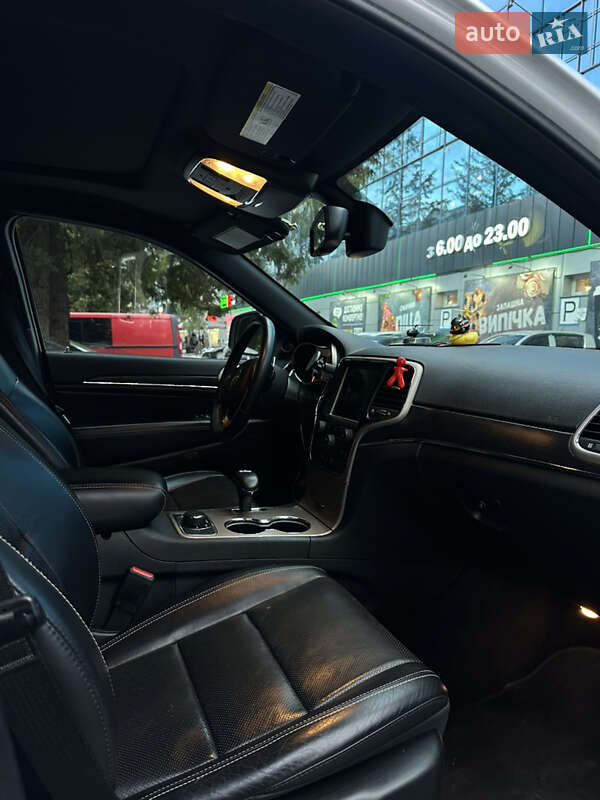 Внедорожник / Кроссовер Jeep Grand Cherokee 2014 в Ровно фото 15 Внедорожник / Кроссовер Jeep Grand Cherokee 2014 в Ровно