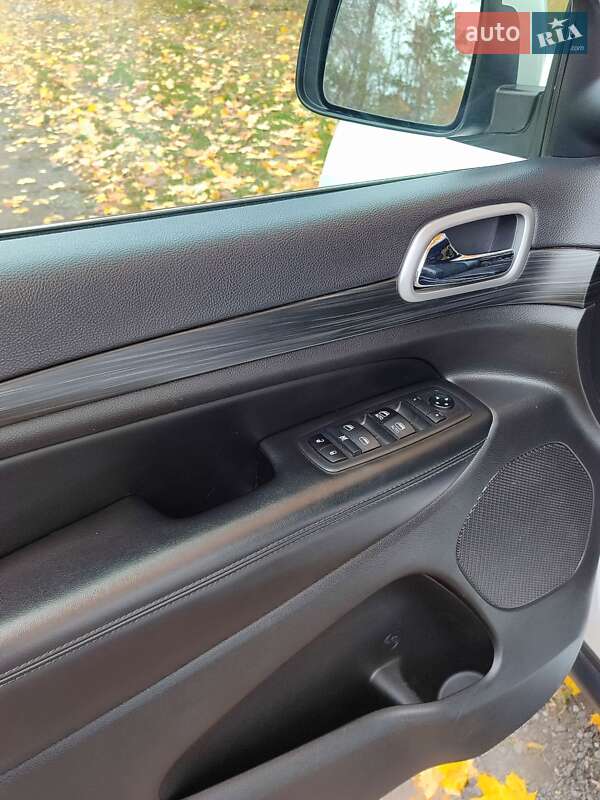 Внедорожник / Кроссовер Jeep Grand Cherokee 2019 в Виннице