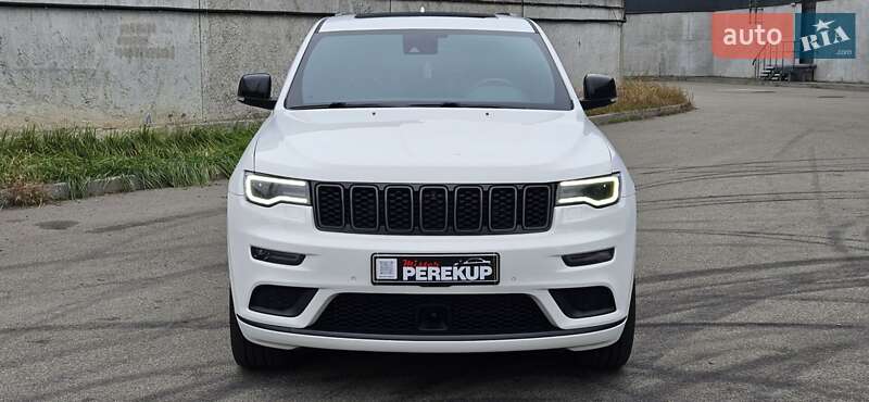 Внедорожник / Кроссовер Jeep Grand Cherokee 2018 в Киеве фото 2 Внедорожник / Кроссовер Jeep Grand Cherokee 2018 в Киеве