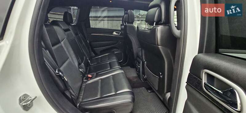 Внедорожник / Кроссовер Jeep Grand Cherokee 2018 в Киеве фото 42 Внедорожник / Кроссовер Jeep Grand Cherokee 2018 в Киеве