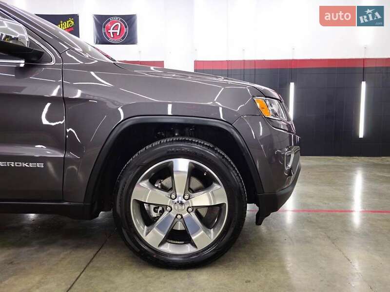Внедорожник / Кроссовер Jeep Grand Cherokee 2015 в Черновцах