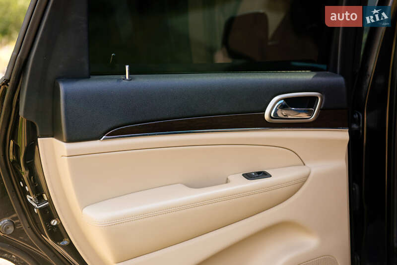 Внедорожник / Кроссовер Jeep Grand Cherokee 2013 в Тячеве фото 29 Внедорожник / Кроссовер Jeep Grand Cherokee 2013 в Тячеве