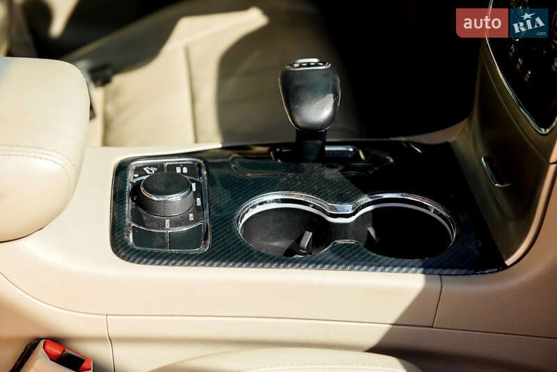 Внедорожник / Кроссовер Jeep Grand Cherokee 2013 в Тячеве фото 52 Внедорожник / Кроссовер Jeep Grand Cherokee 2013 в Тячеве