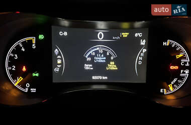 Позашляховик / Кросовер Jeep Grand Cherokee 2021 в  фото 20 Позашляховик / Кросовер Jeep Grand Cherokee 2021 в