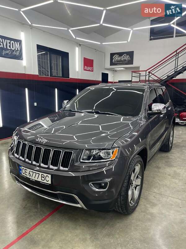 Внедорожник / Кроссовер Jeep Grand Cherokee 2015 в Черновцах