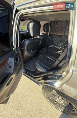 Внедорожник / Кроссовер Jeep Grand Cherokee 2004 в 