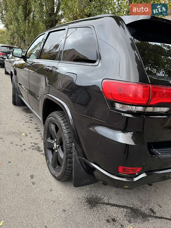 Внедорожник / Кроссовер Jeep Grand Cherokee 2015 в Киеве фото 7 Внедорожник / Кроссовер Jeep Grand Cherokee 2015 в Киеве