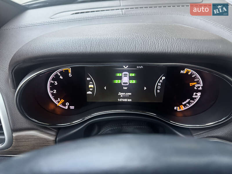 Внедорожник / Кроссовер Jeep Grand Cherokee 2015 в Киеве фото 15 Внедорожник / Кроссовер Jeep Grand Cherokee 2015 в Киеве