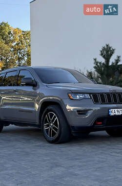 Позашляховик / Кросовер Jeep Grand Cherokee 2020 в  фото 23 Позашляховик / Кросовер Jeep Grand Cherokee 2020 в