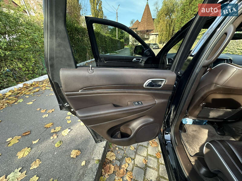 Внедорожник / Кроссовер Jeep Grand Cherokee 2018 в Черновцах фото 23 Внедорожник / Кроссовер Jeep Grand Cherokee 2018 в Черновцах