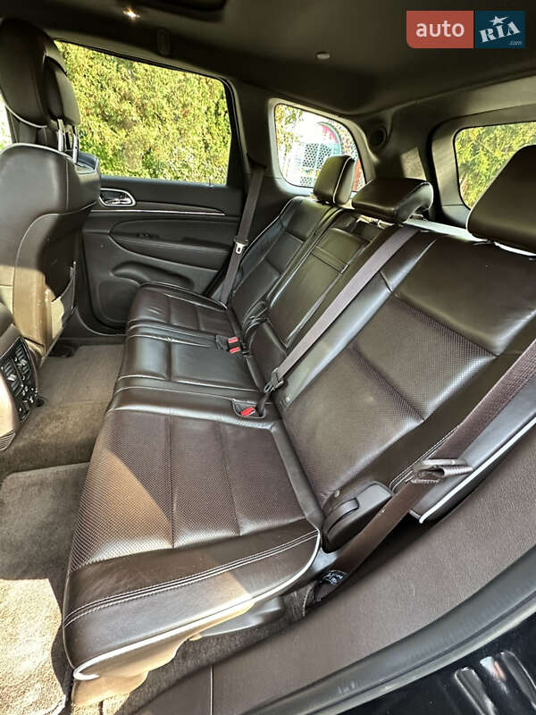 Внедорожник / Кроссовер Jeep Grand Cherokee 2018 в Черновцах фото 27 Внедорожник / Кроссовер Jeep Grand Cherokee 2018 в Черновцах