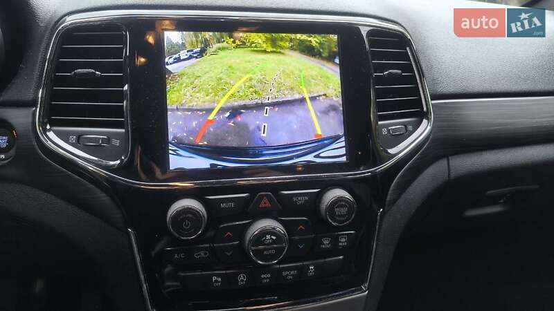 Внедорожник / Кроссовер Jeep Grand Cherokee 2019 в Киеве фото 16 Внедорожник / Кроссовер Jeep Grand Cherokee 2019 в Киеве