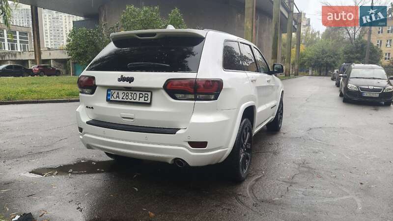 Внедорожник / Кроссовер Jeep Grand Cherokee 2019 в Киеве фото 26 Внедорожник / Кроссовер Jeep Grand Cherokee 2019 в Киеве