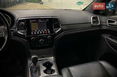 Внедорожник / Кроссовер Jeep Grand Cherokee 2019 в 