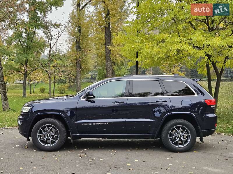 Внедорожник / Кроссовер Jeep Grand Cherokee 2018 в Киеве