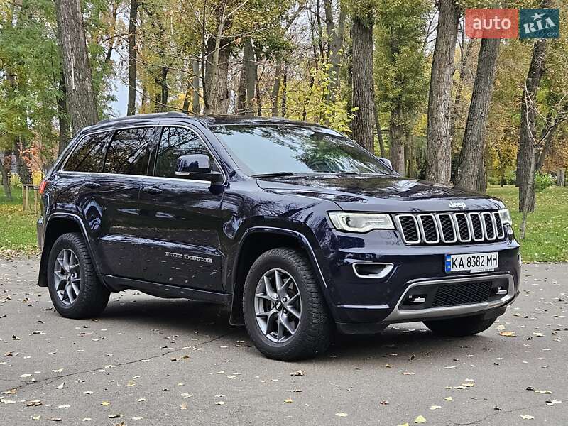 Внедорожник / Кроссовер Jeep Grand Cherokee 2018 в Киеве