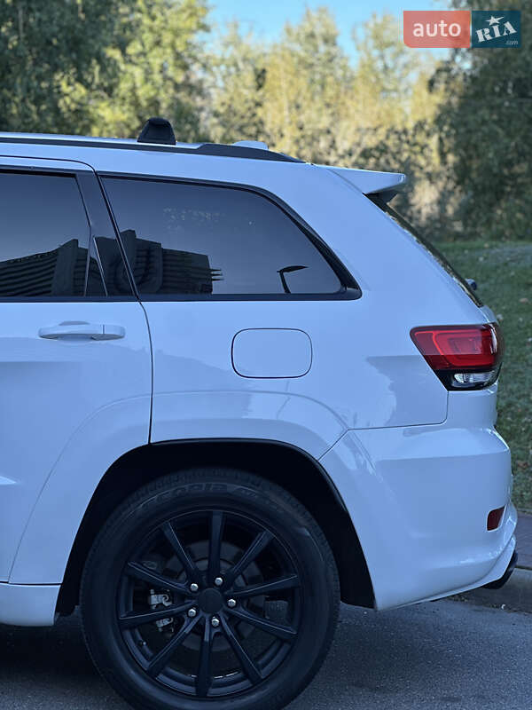 Позашляховик / Кросовер Jeep Grand Cherokee 2020 в Києві фото 20 Позашляховик / Кросовер Jeep Grand Cherokee 2020 в Києві