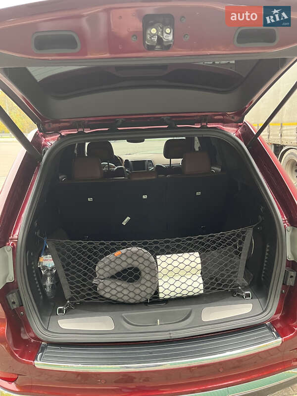 Внедорожник / Кроссовер Jeep Grand Cherokee 2017 в Киеве