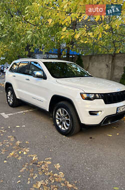 Позашляховик / Кросовер Jeep Grand Cherokee 2016 в 