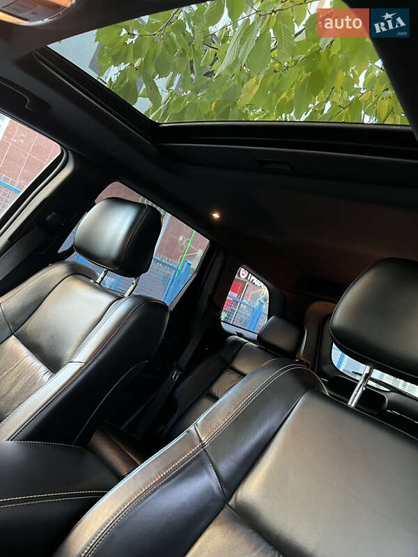 Внедорожник / Кроссовер Jeep Grand Cherokee 2016 в Львове