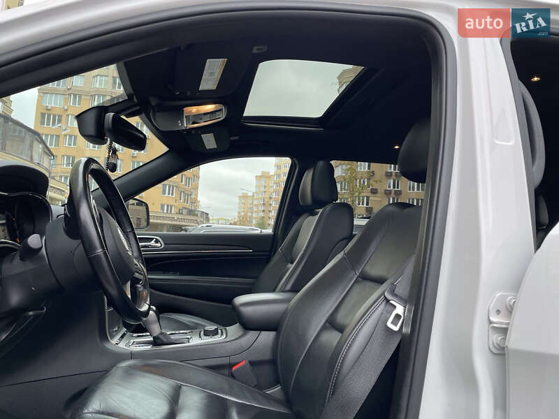 Внедорожник / Кроссовер Jeep Grand Cherokee 2020 в Киеве фото 12 Внедорожник / Кроссовер Jeep Grand Cherokee 2020 в Киеве