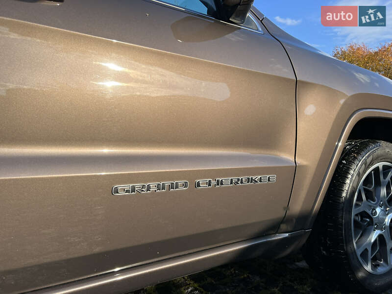 Внедорожник / Кроссовер Jeep Grand Cherokee 2021 в Киеве