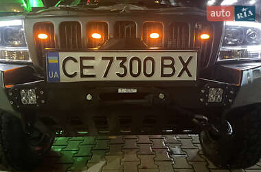 Позашляховик / Кросовер Jeep Grand Cherokee 2000 в 