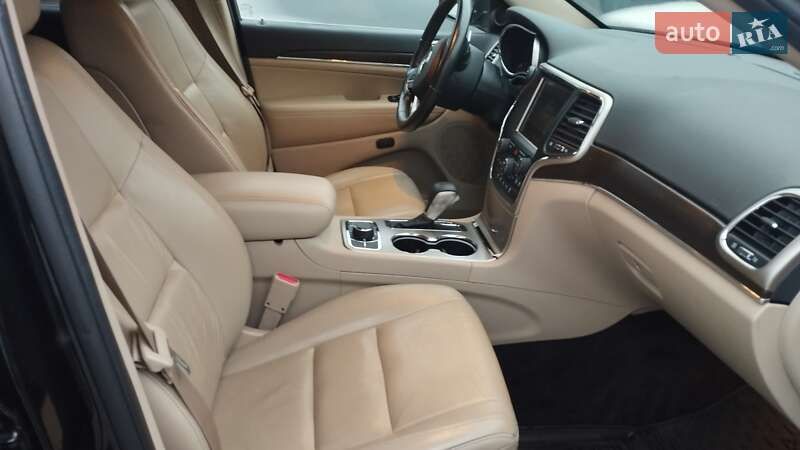Позашляховик / Кросовер Jeep Grand Cherokee 2016 в Києві фото 14 Позашляховик / Кросовер Jeep Grand Cherokee 2016 в Києві