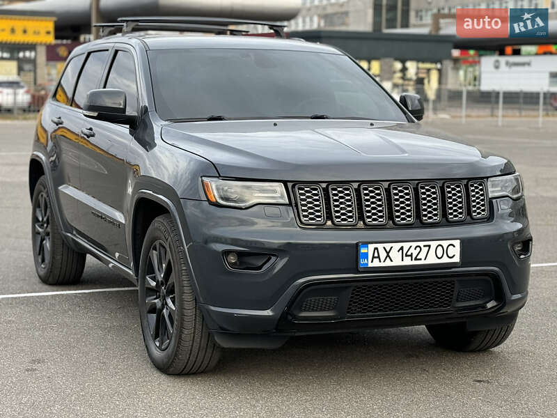 Внедорожник / Кроссовер Jeep Grand Cherokee 2017 в Харькове фото 8 Внедорожник / Кроссовер Jeep Grand Cherokee 2017 в Харькове