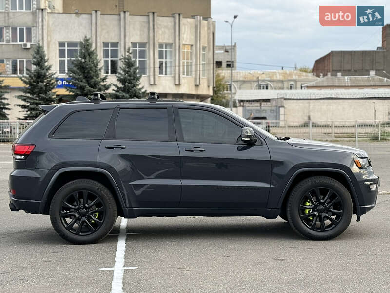 Внедорожник / Кроссовер Jeep Grand Cherokee 2017 в Харькове фото 11 Внедорожник / Кроссовер Jeep Grand Cherokee 2017 в Харькове