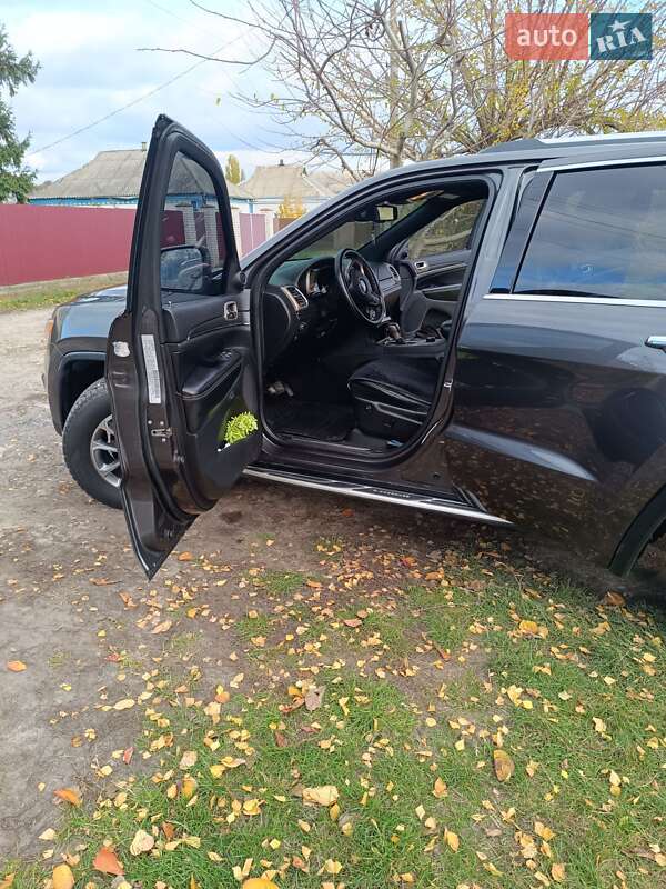 Внедорожник / Кроссовер Jeep Grand Cherokee 2016 в Яготине