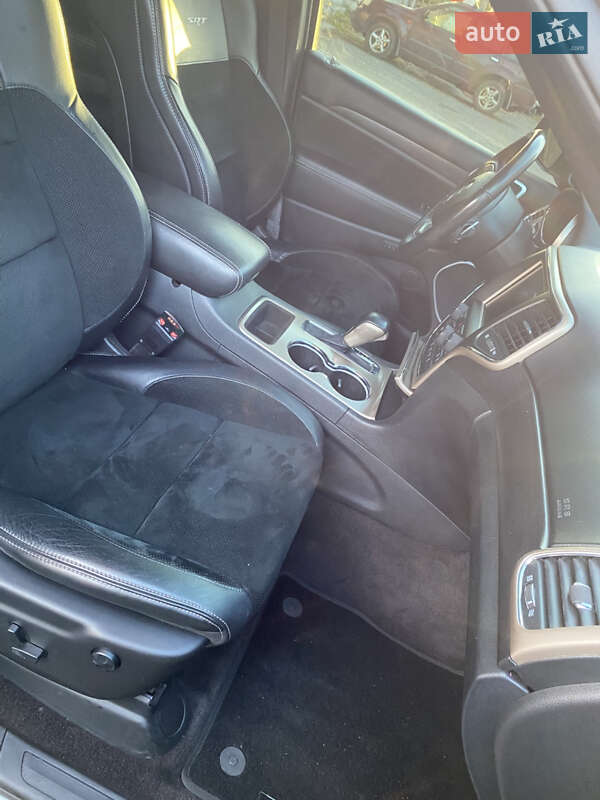 Внедорожник / Кроссовер Jeep Grand Cherokee 2016 в Хмельницком