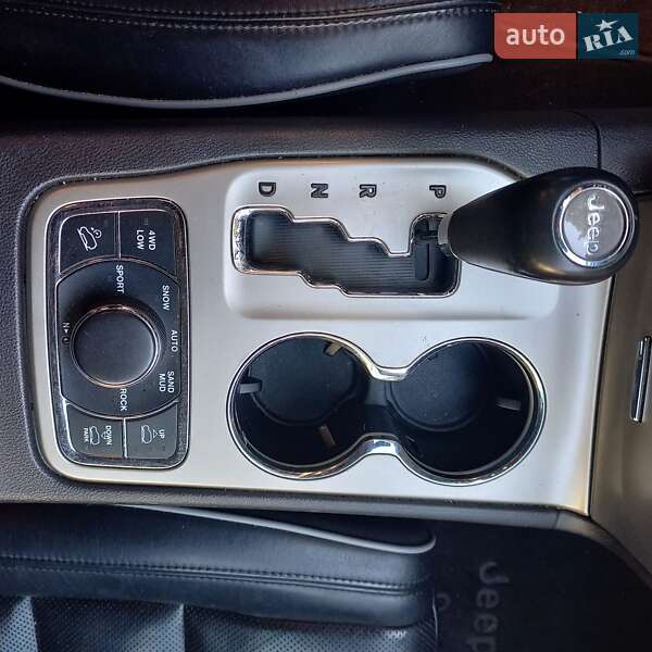 Внедорожник / Кроссовер Jeep Grand Cherokee 2011 в Львове