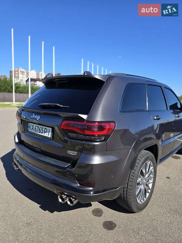 Внедорожник / Кроссовер Jeep Grand Cherokee 2018 в Киеве фото 28 Внедорожник / Кроссовер Jeep Grand Cherokee 2018 в Киеве