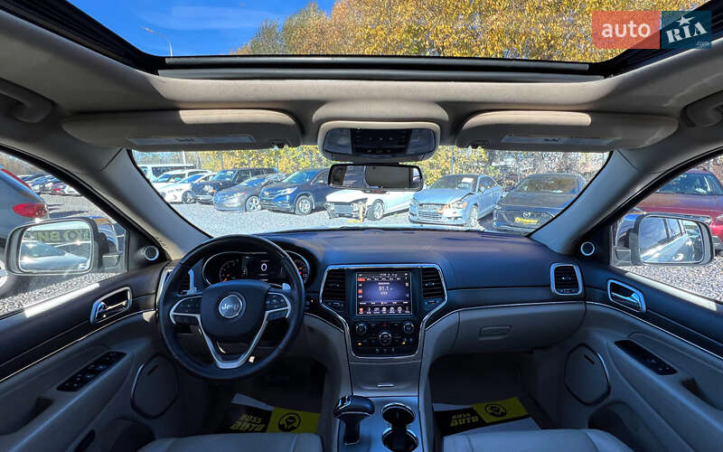 Внедорожник / Кроссовер Jeep Grand Cherokee 2015 в Львове