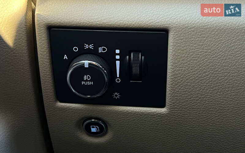 Внедорожник / Кроссовер Jeep Grand Cherokee 2015 в Львове