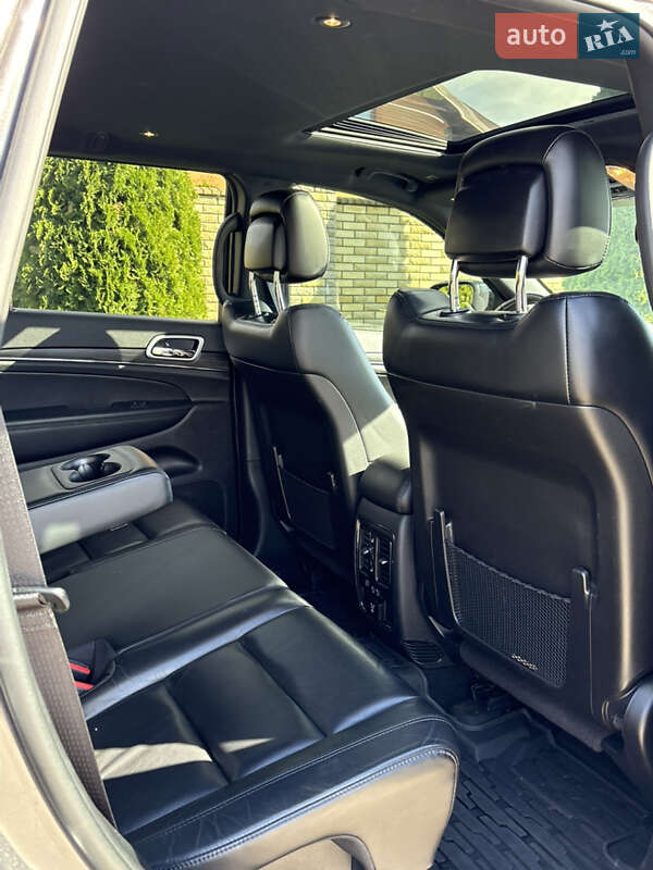 Внедорожник / Кроссовер Jeep Grand Cherokee 2021 в Киеве фото 7 Внедорожник / Кроссовер Jeep Grand Cherokee 2021 в Киеве