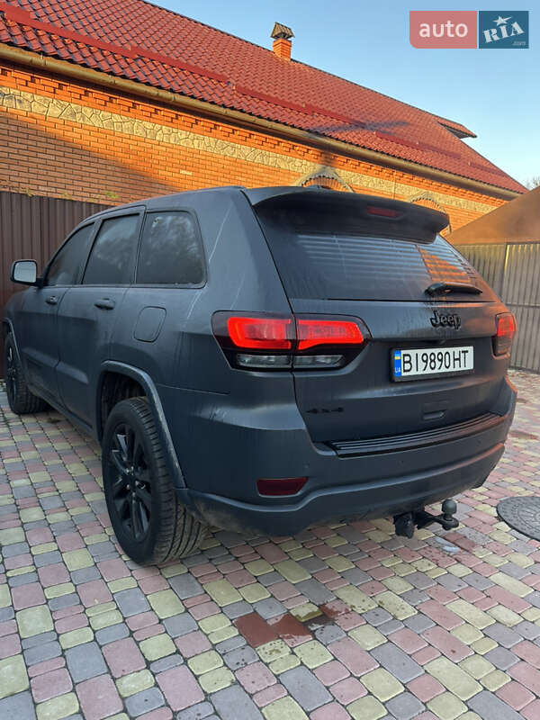 Внедорожник / Кроссовер Jeep Grand Cherokee 2017 в Полтаве