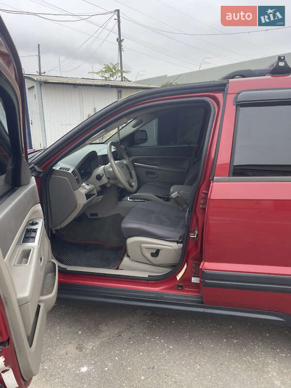 Внедорожник / Кроссовер Jeep Grand Cherokee 2005 в Киеве