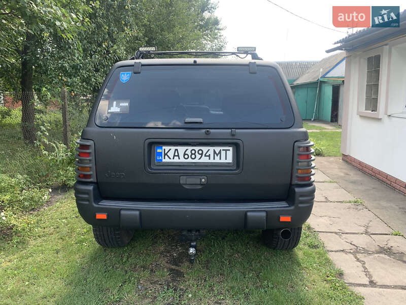 Внедорожник / Кроссовер Jeep Grand Cherokee 1998 в Киеве