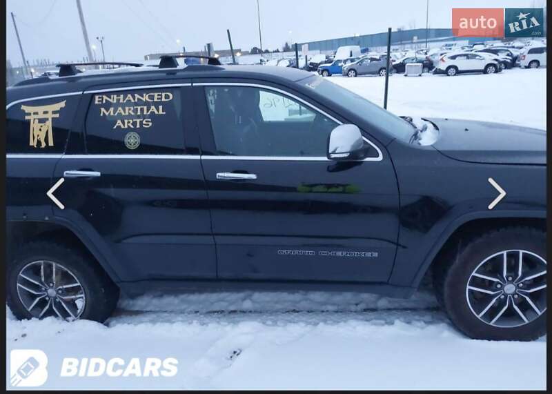Внедорожник / Кроссовер Jeep Grand Cherokee 2018 в Киеве